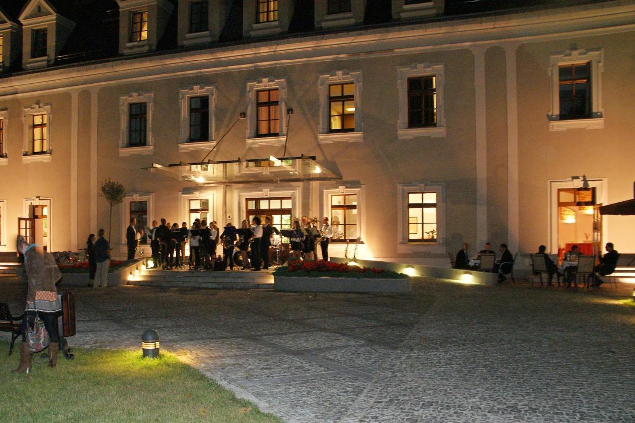 Hotel Zamek Lubliniec Kültér fotó